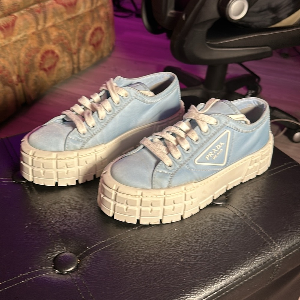 GF doesn’t wear them and I want a PS5…. - Picture 3 of 3